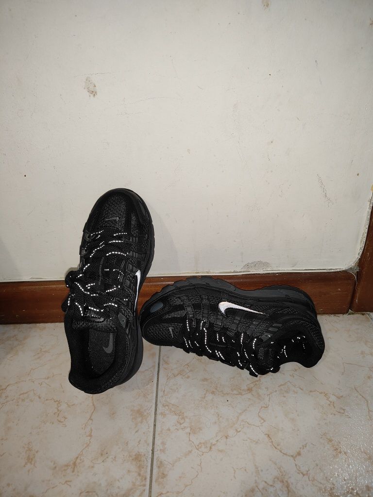 Sapatilhas Nike P-6000 black N37