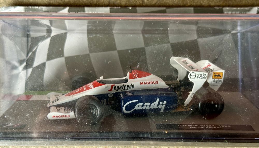Vendo Coleção carros F1 Ayrton Senna