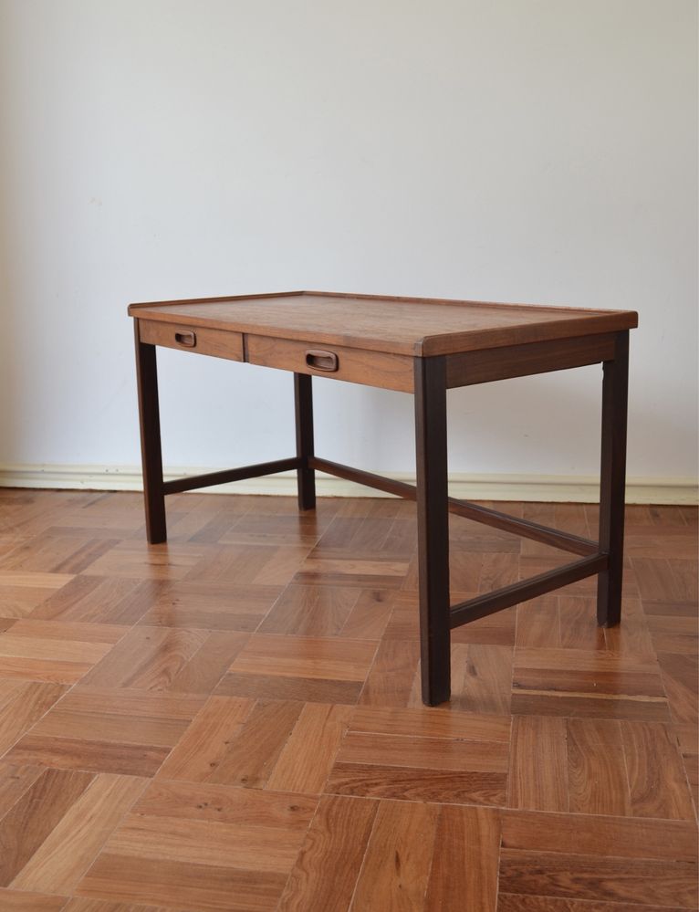 Mesa de sala / consola baixa vintage