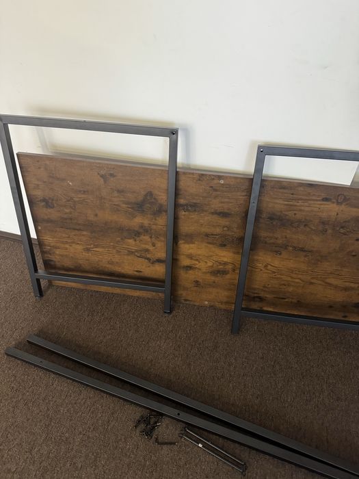 Mesa de escritorio ou quarto nova