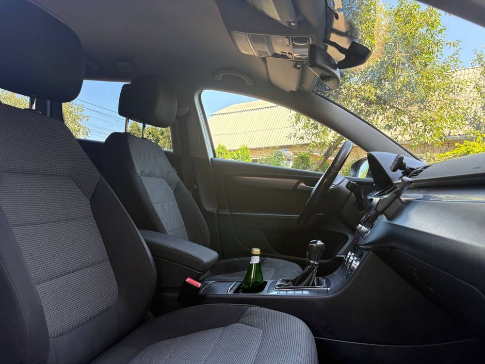 Продам VW Passat B7 2014 года
