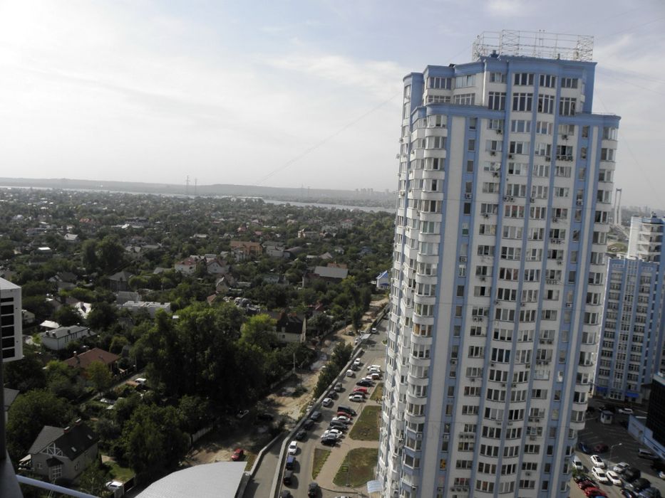 Оренда 1 кім. кв. 50 кв.м. з кухнею студією. Осокорки, ЖК Статус Град