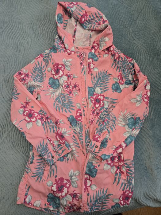 Kurtka przeciwdeszczowa r. 158