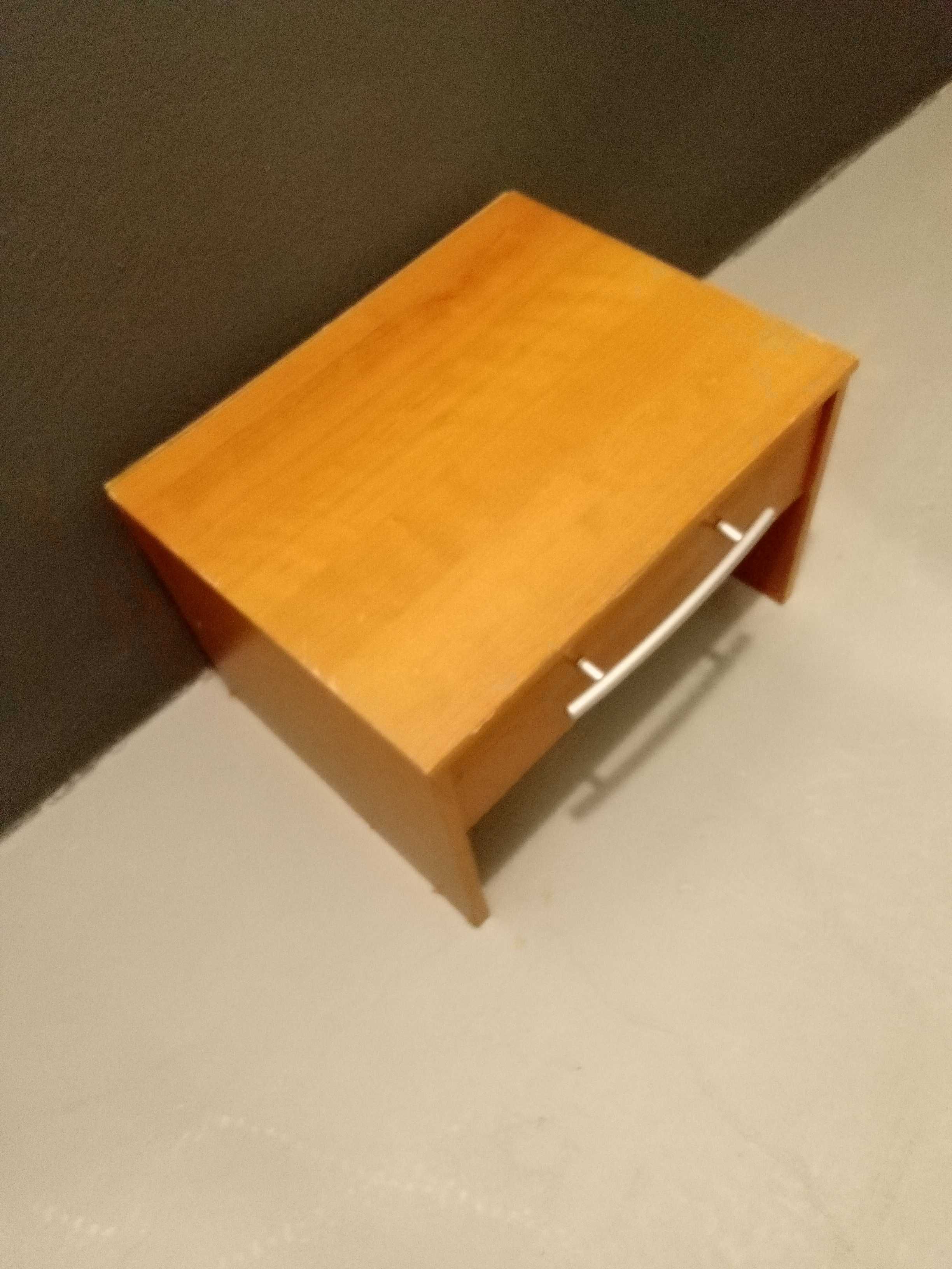 Mesa de cabeceira