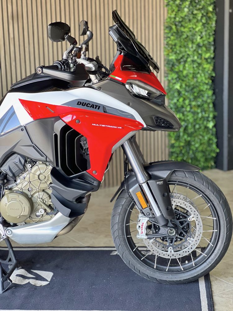 Ducati Multistrada V4 Sport and Full