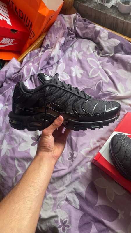 ButyDamskieNikeAirMaxTNPlusBlack nowy rozmiar.37.5