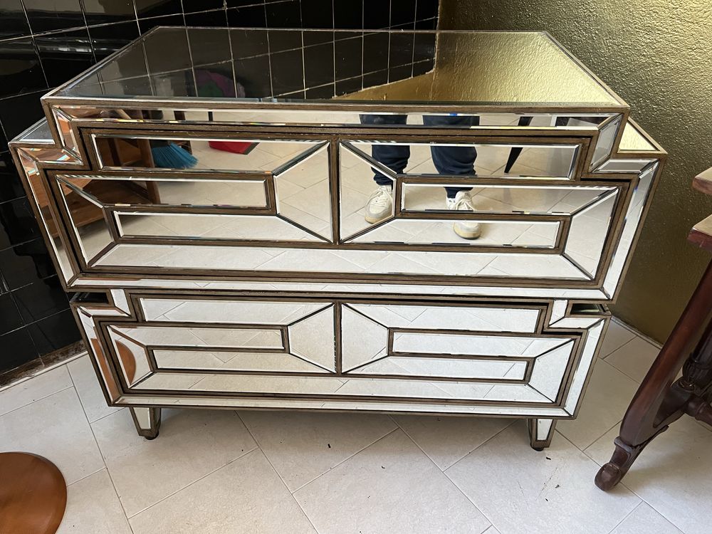 Cómoda vintage (com exterior em espelho)