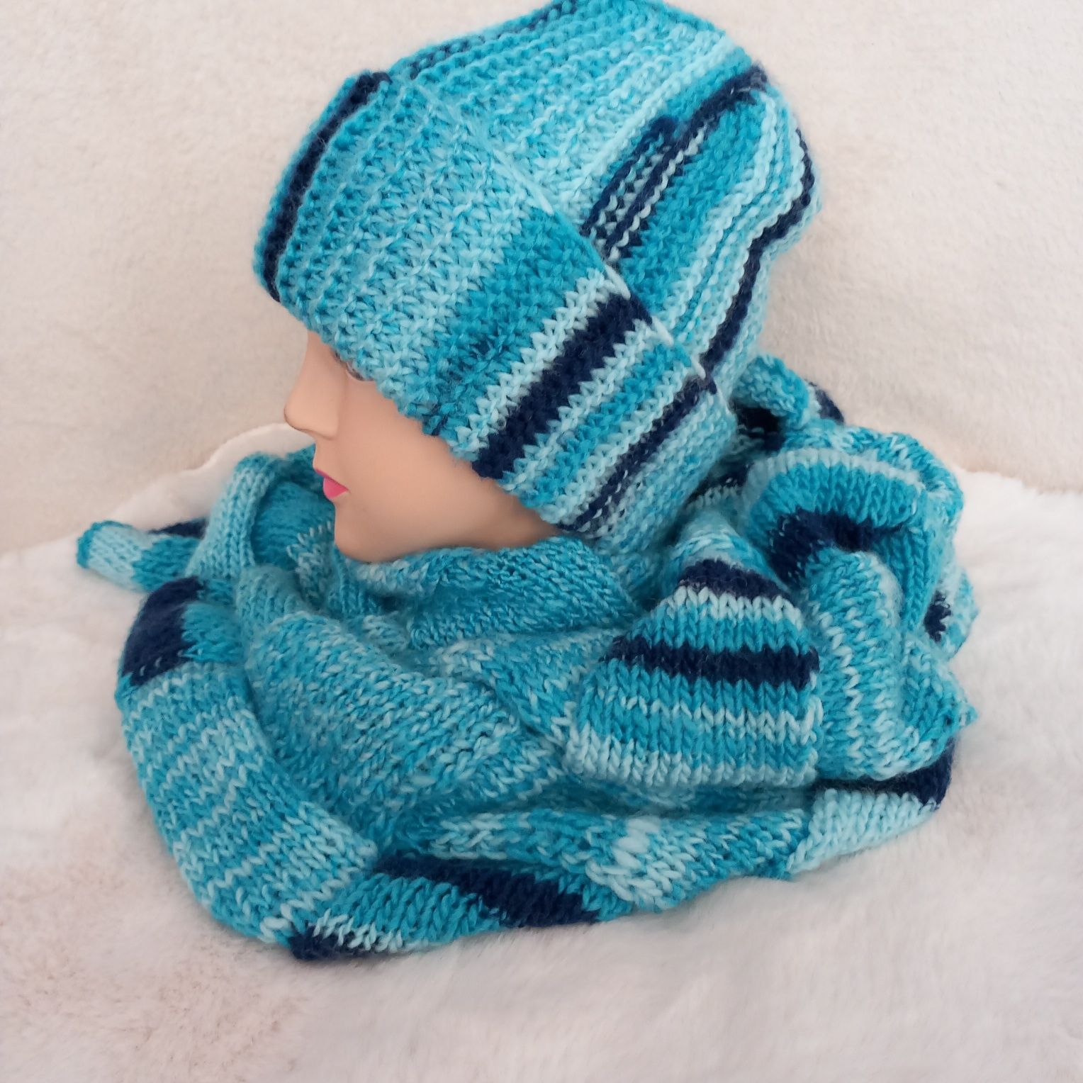 Komplet chusta zrobiona na drutach wzór Entrelac i czapka beanie