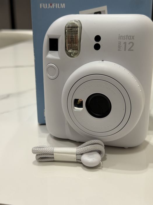 Фотоапарат Fujifilm INSTAX mini 12