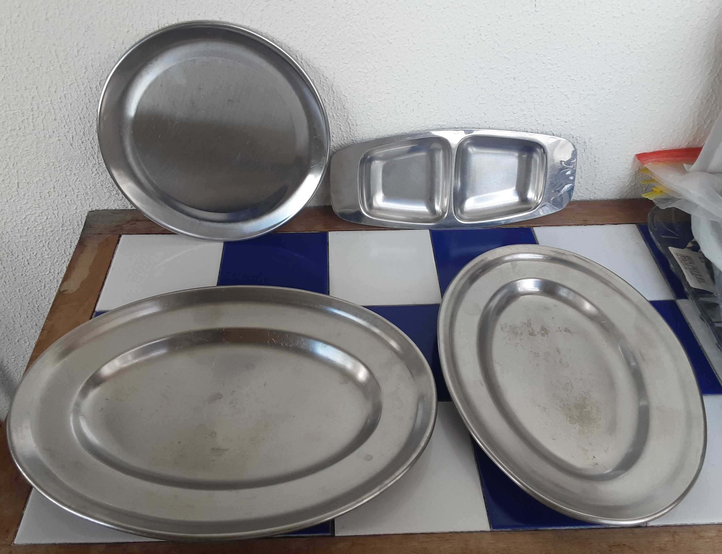 Conjunto de 4 Peças em Inox