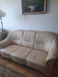 Sofa z tapicerką skóropodobną z funkcją spania