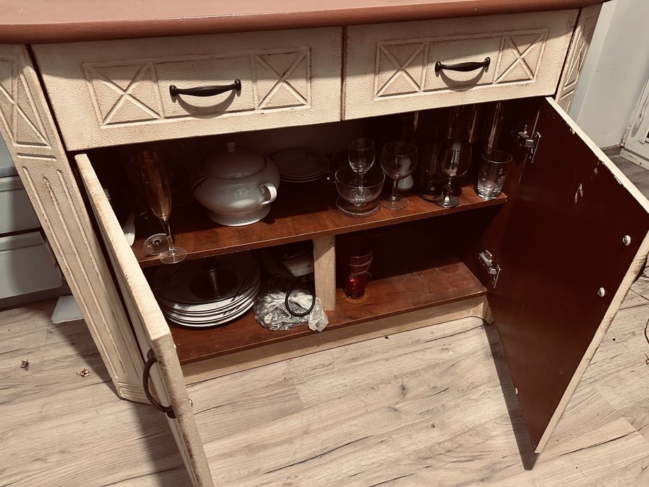 Komoda  uniwesalna w stanie bardzo sobrym