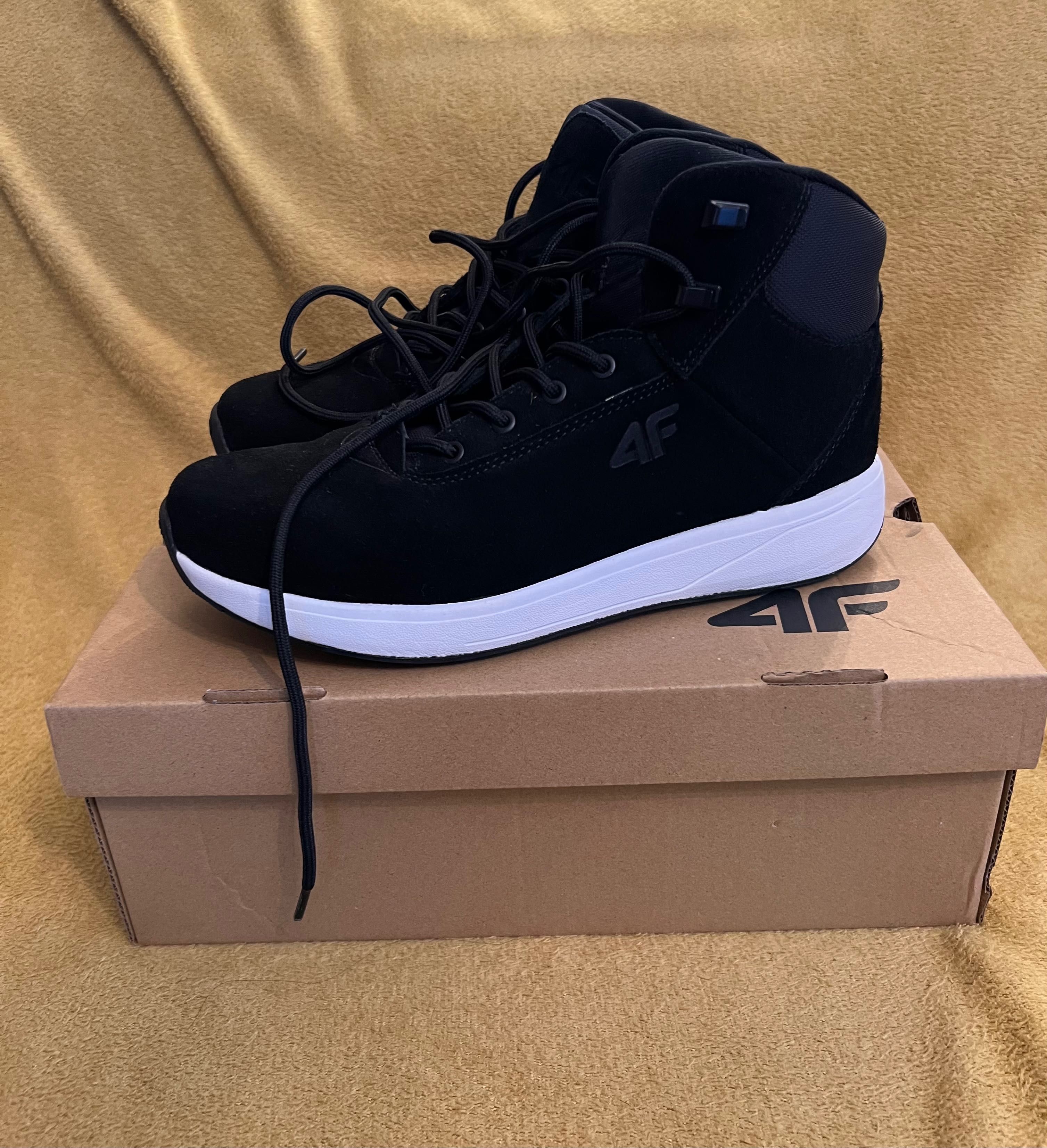 Damskie buty trekkingowe 4F rozm. 39