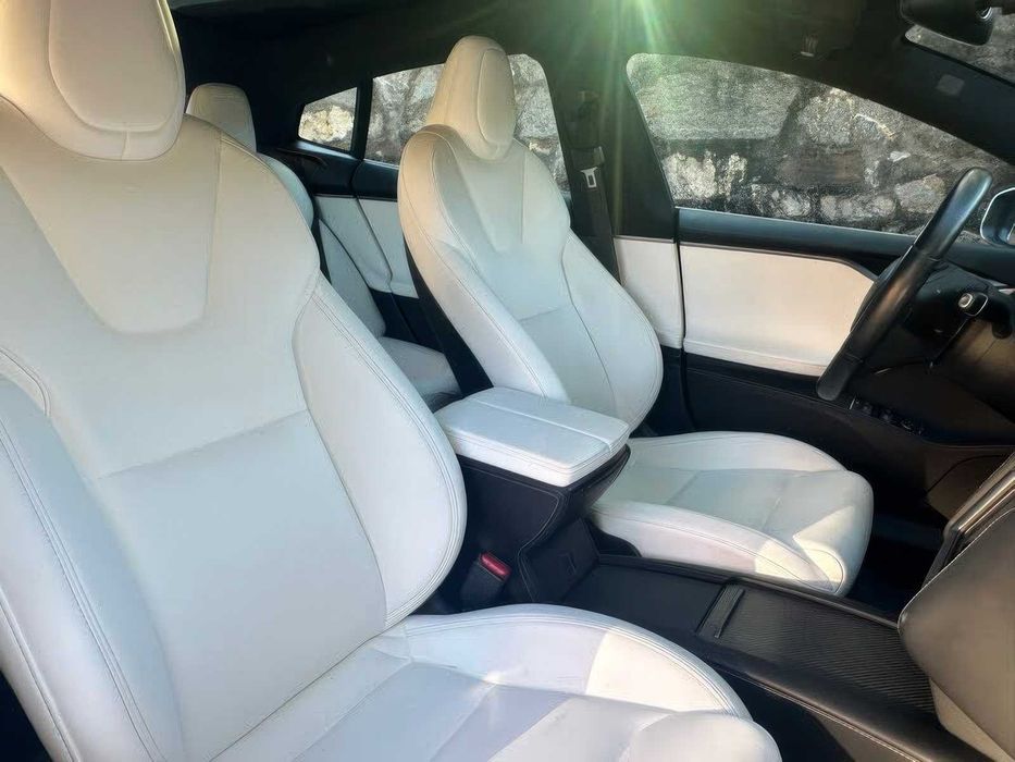 Tesla Model S Performance      2020