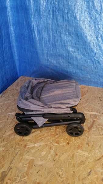 Ultra Lekki Wózek Spacerowy Cuggl Walnut spacerówka