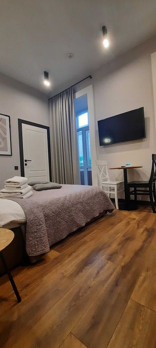 Здам сучасні апартаменти Жилянська центр