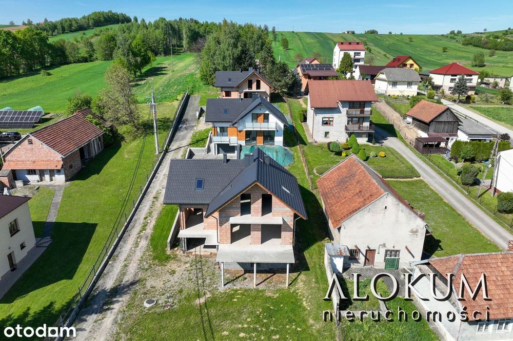 Przestronne domy z tarasem południowym Łapczyca.