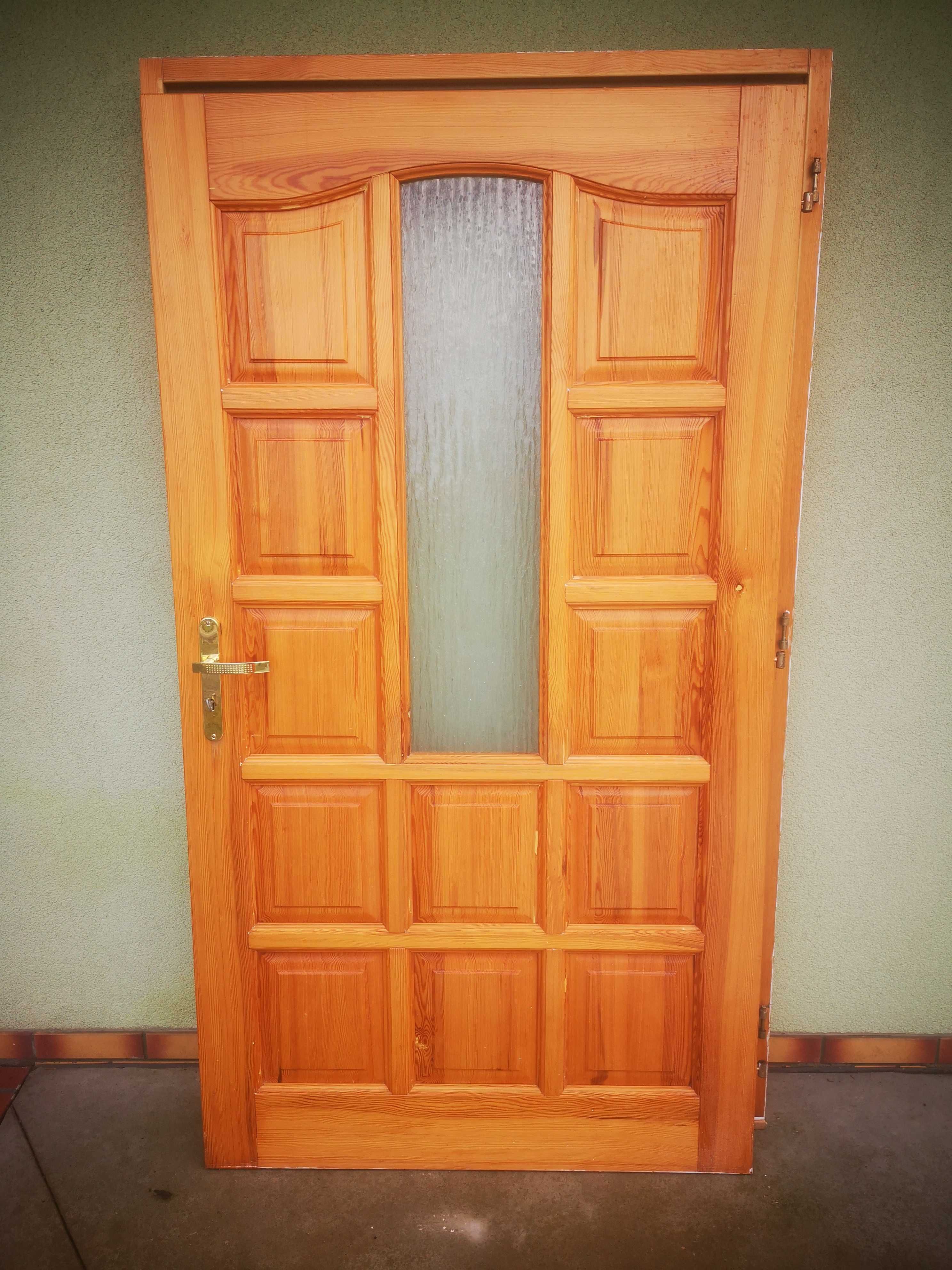Drzwi drewniane z rama