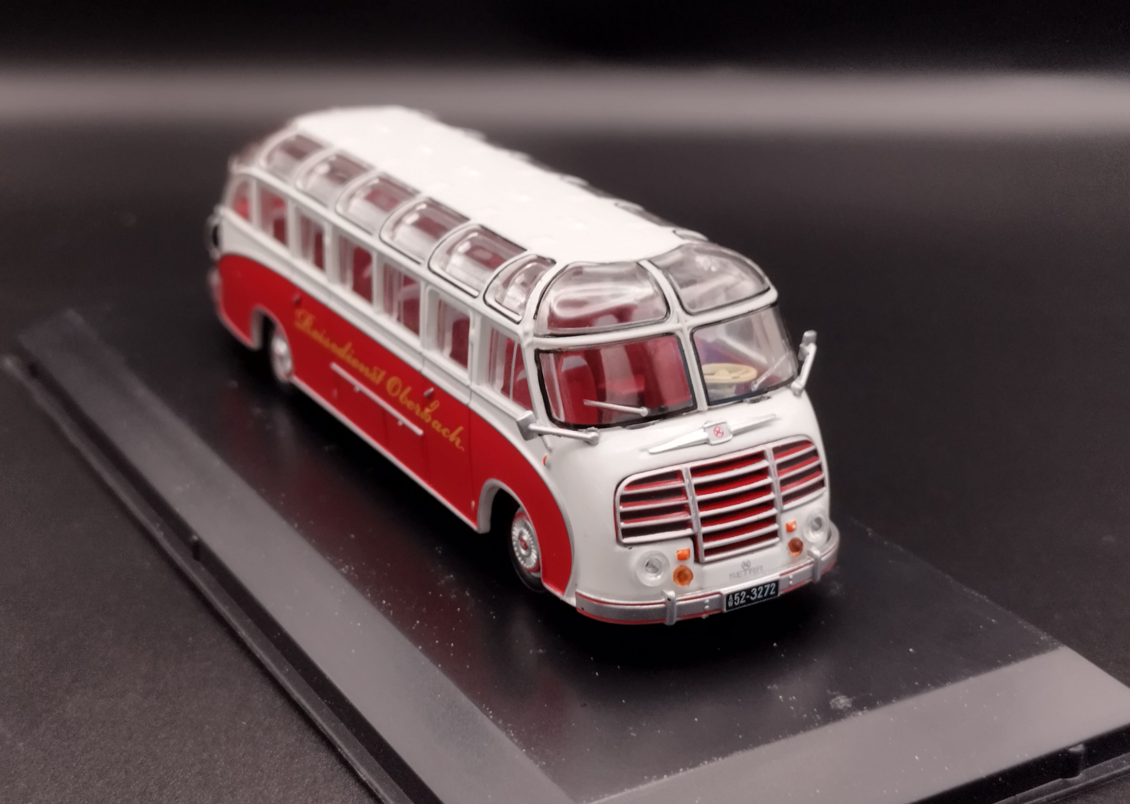 1:72 Atlas BUS Kassbohrer Setra S8  model nowy