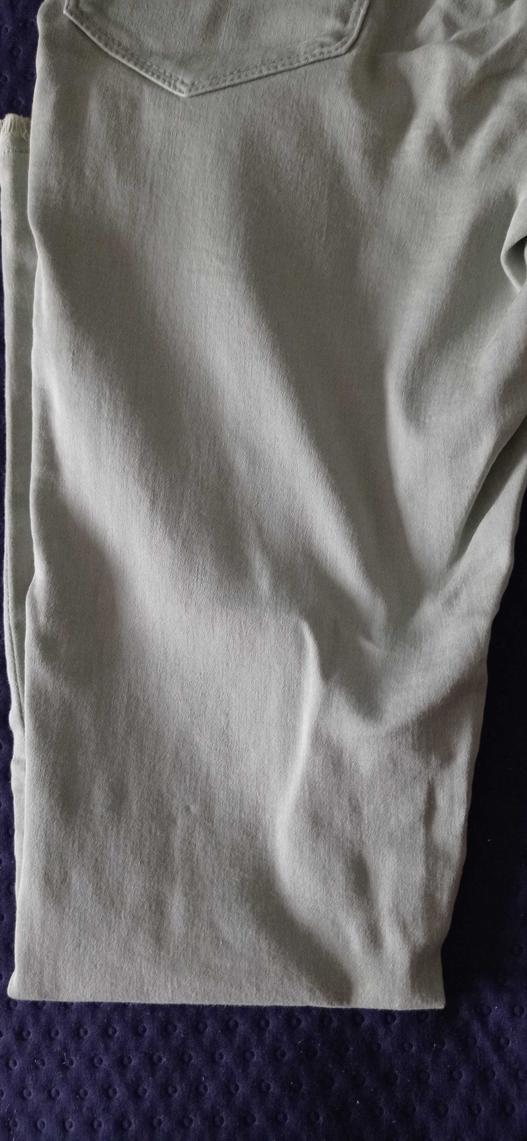ZARA, r.164, 13/14 l. Pistacja, regulacja w pasie.