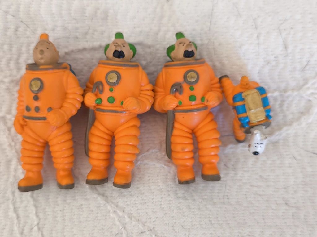 conjunto de 4 figuras antigas inspiradas na banda desenhada Tintim