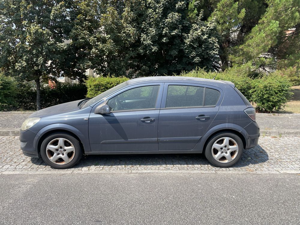 Opel Astra H 1.3 CDTI 90cv – Motor bom, económico