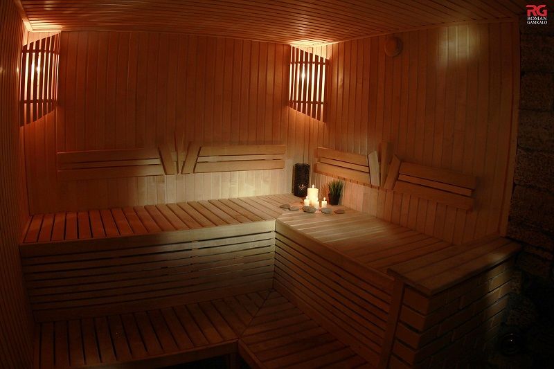 Будинок|Вілла в оренду на березі озера /10 осіб