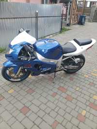 Мотоцикл gsxr600