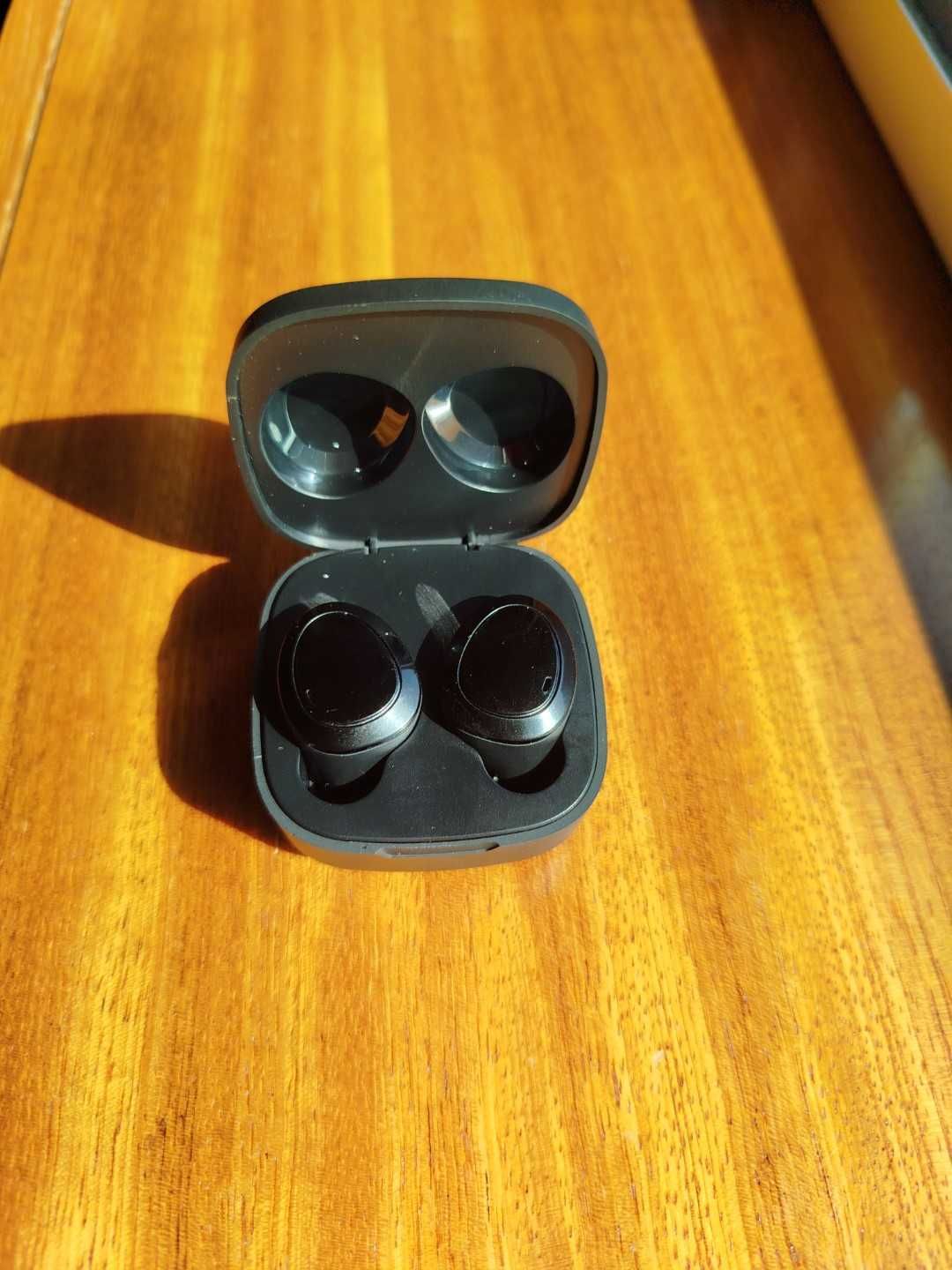earbuds grundig pouco uso