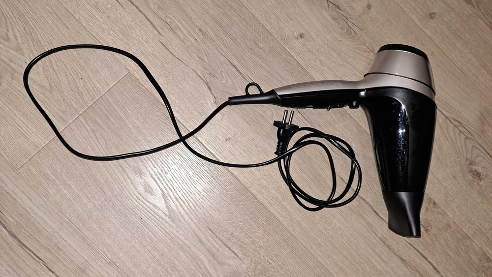 Suszarka Remington Thermacare Pro 2300