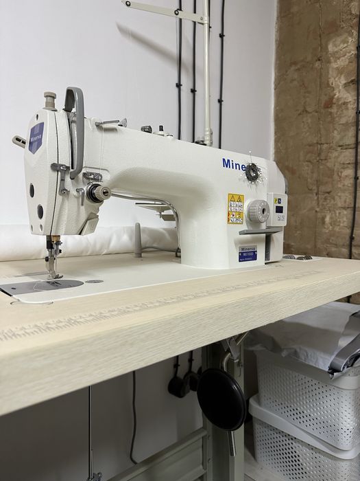 Промислова швейна машинка Minerva M8700D