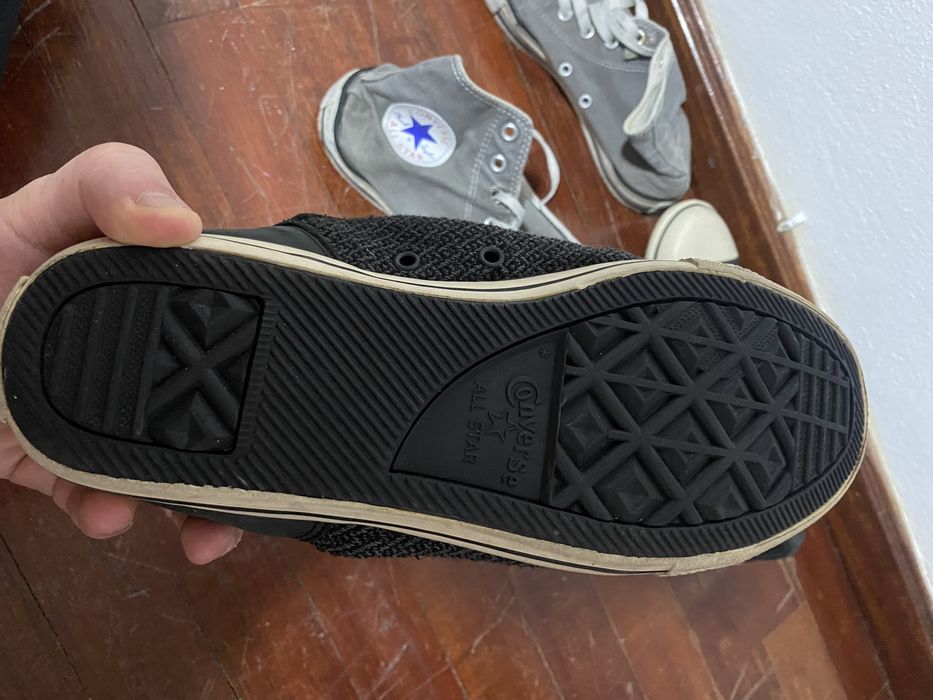 Vans e dois pares de All Star