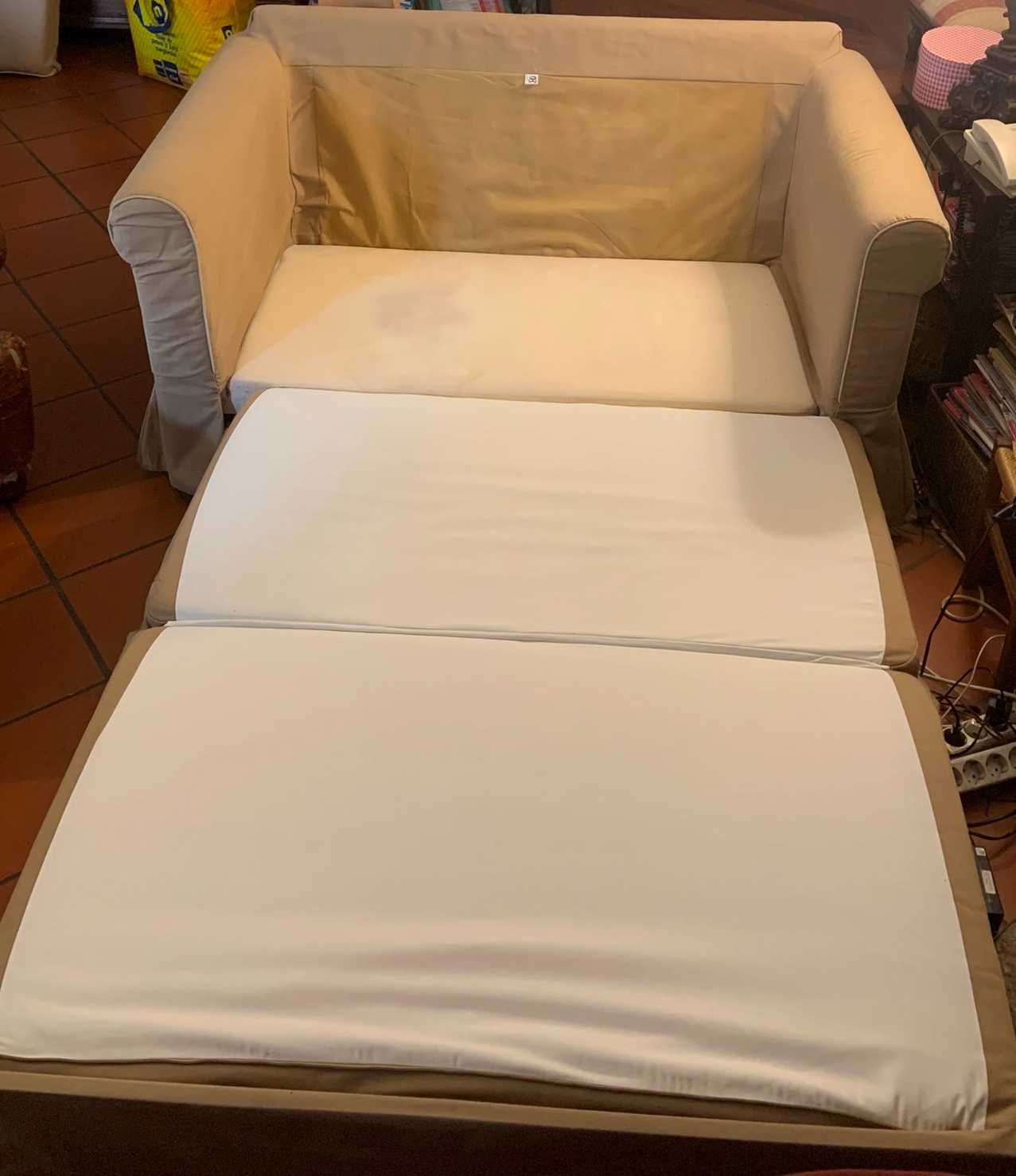 SOFA-CAMA 2 lugares como novo - 300€