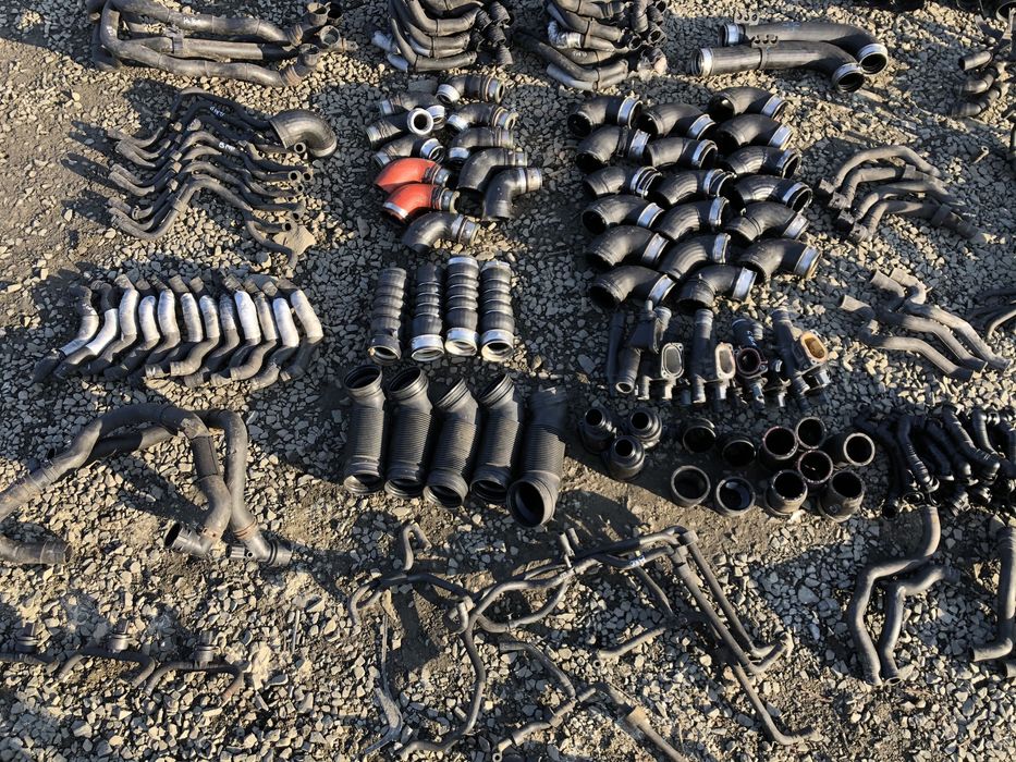 патрубок охолодження интеркуллера турбини passat b6 skoda a5 golf 5