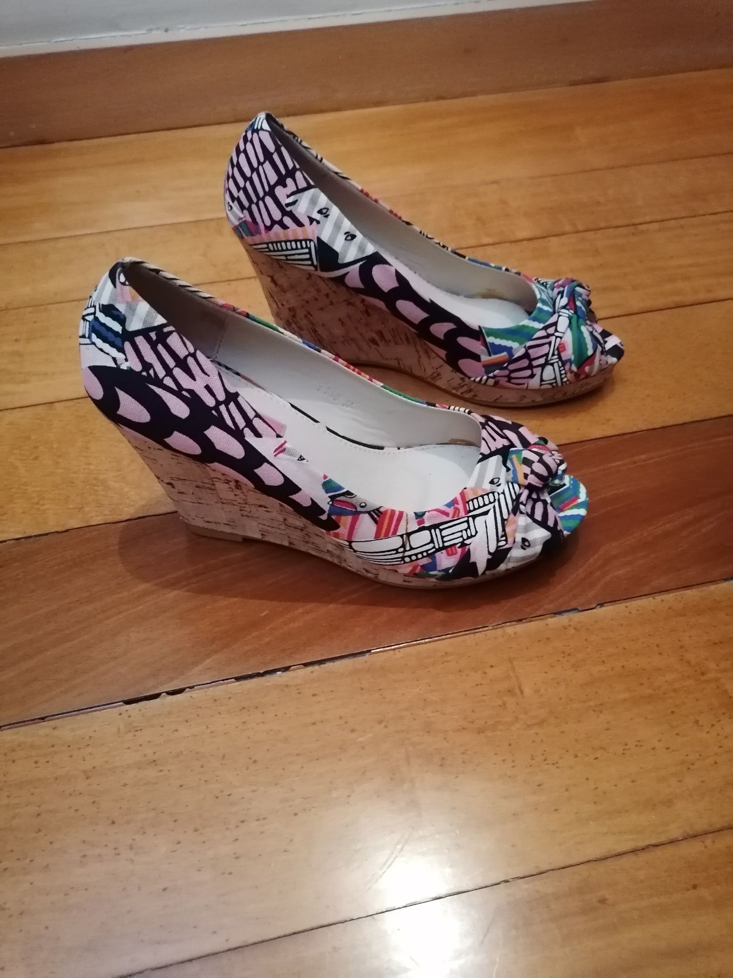 Sapatos de rampa novos   T 37