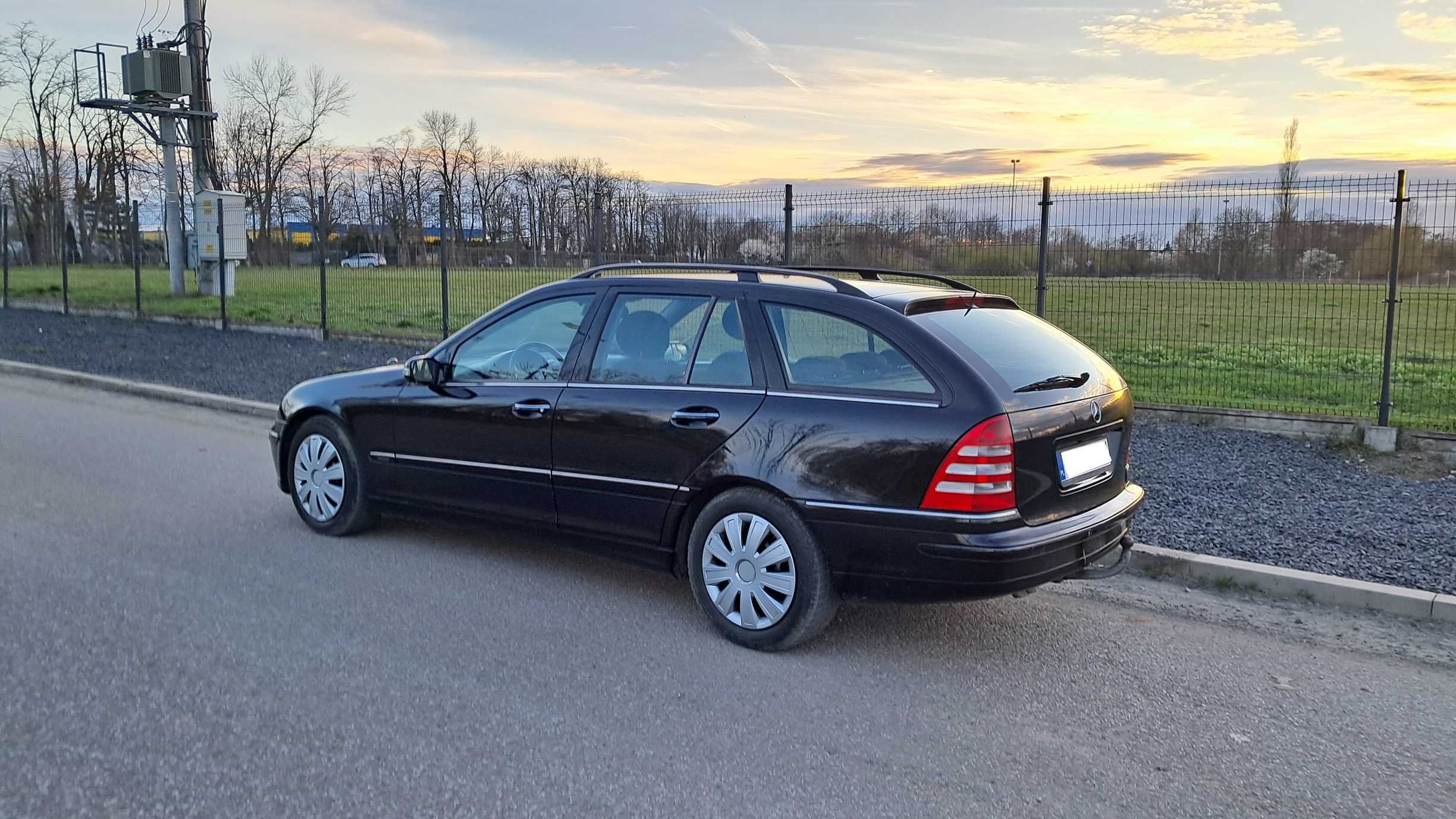 Mercedes-Benz C220 Automat LIFT 2006 Tablet Kamera Klima Navi Hak OKAZ