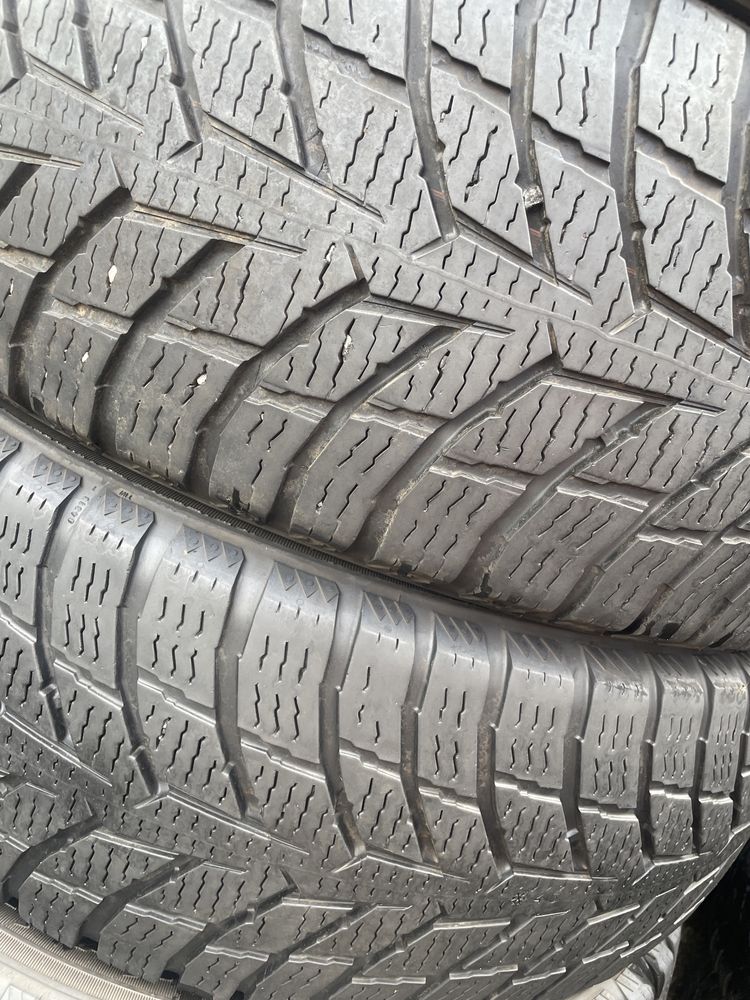 Шини 215 60 17c nokian