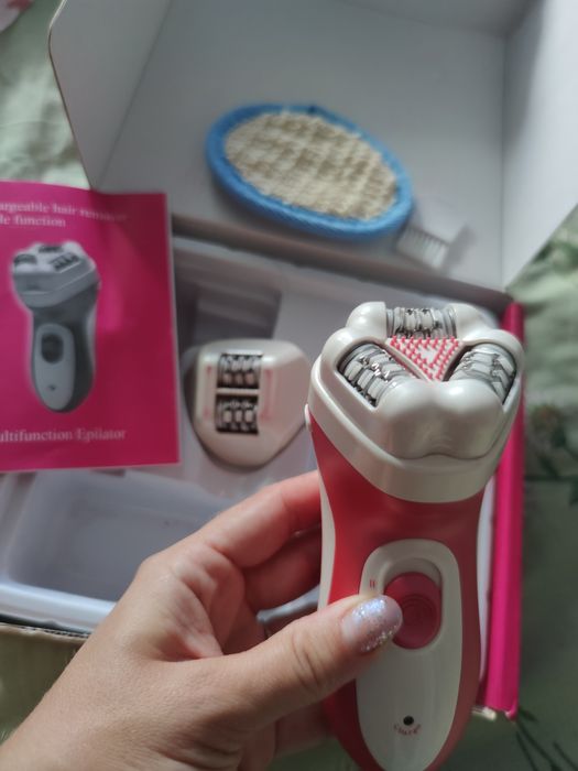 Епилятор з насадками