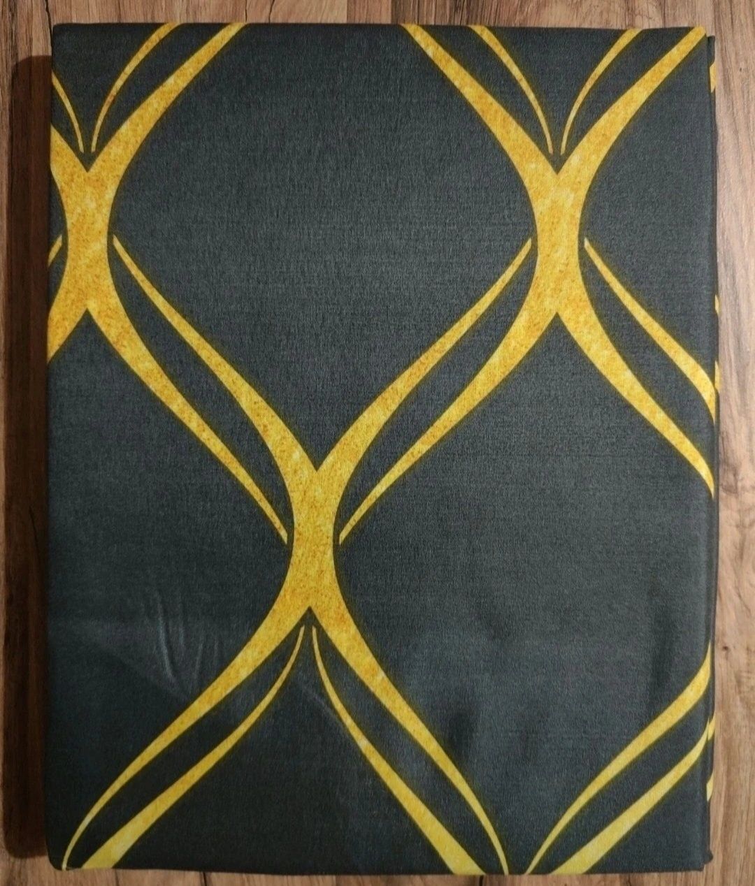 Komplet Pościeli Szara z Żółtym Wzorkiem 160x200