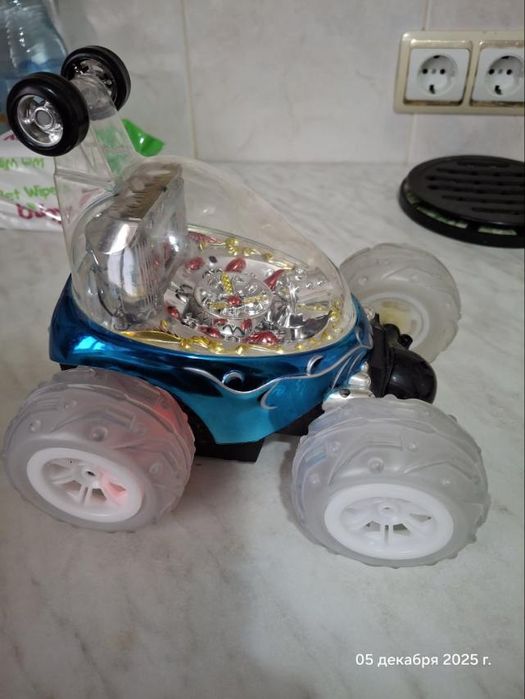 Столик іграшковий