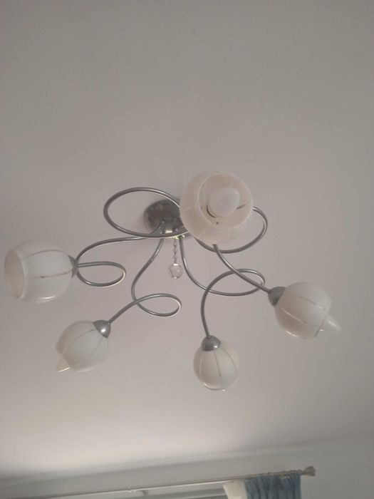 Żyrandol 5 kloszowy