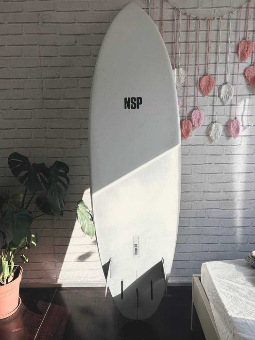 NSP Tinder D8 surfboard – 6’4 (38.3L). Prancha de surf NSP.