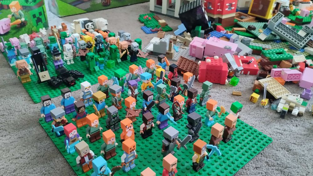 LEGO Minecraft zestawy ponad 100 figurek