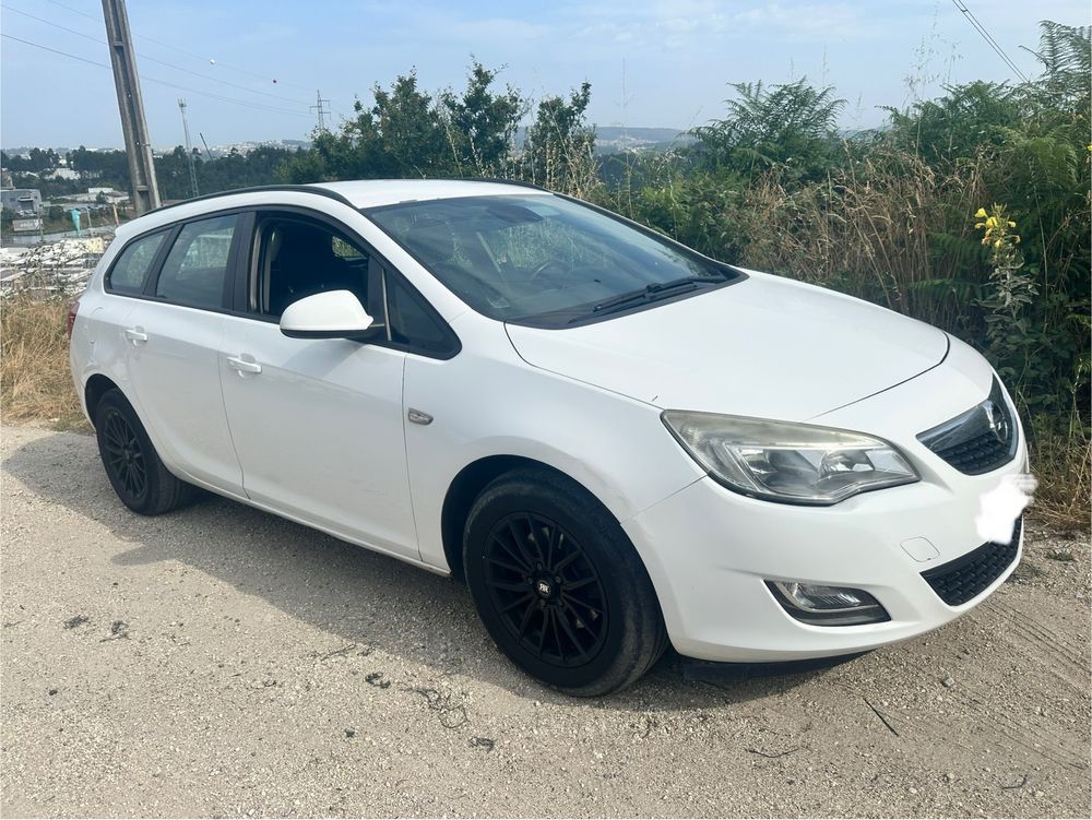 Opel astra sports tourer