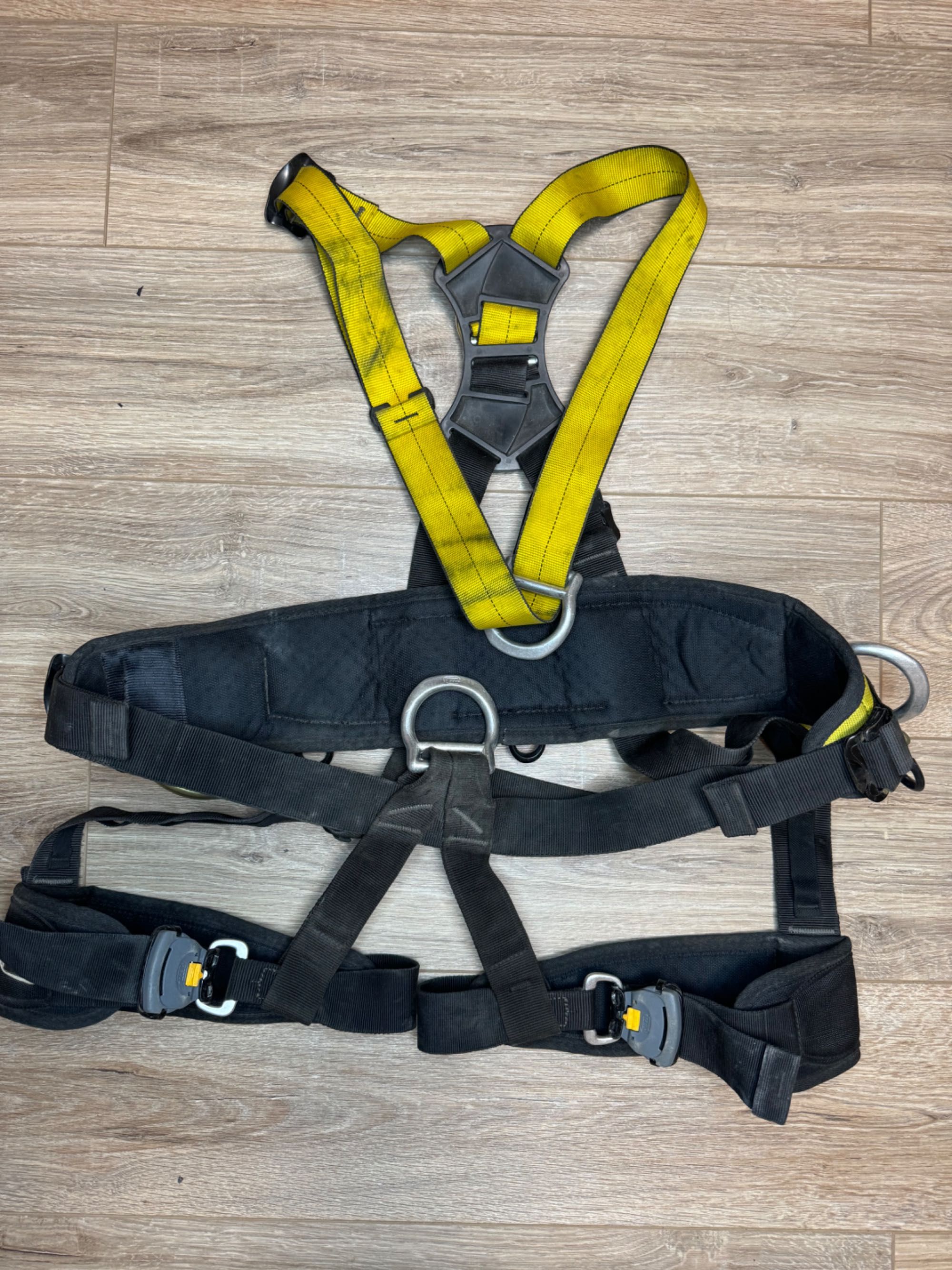 Petzl обвʼязка система спорядження беседка страховка