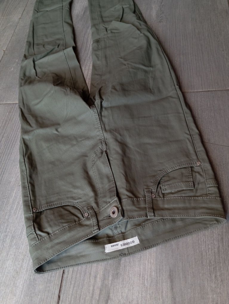 Khaki woskowane jeansy wysoki stan