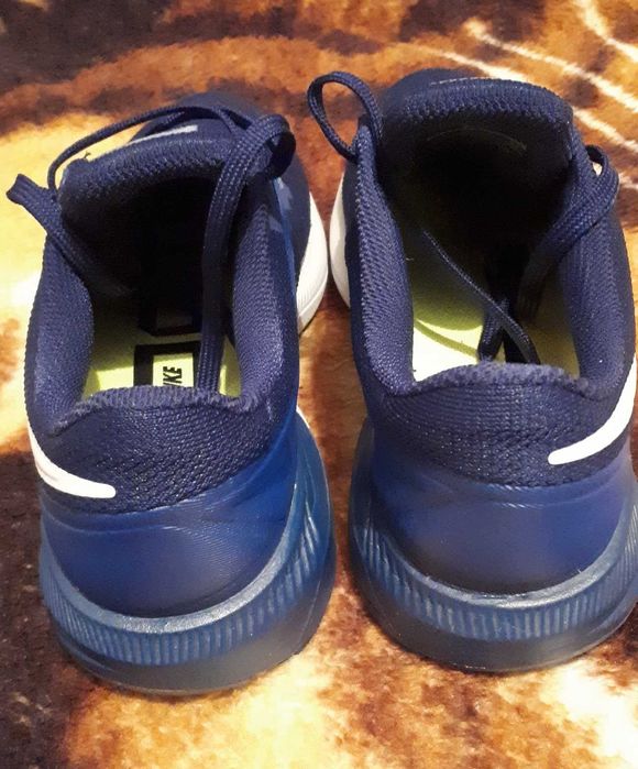 Nike Structure 22 rozmiar 41
