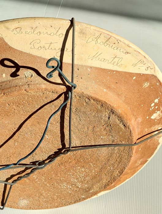 2 Pratos barro Redondo Adriano Martelo 43 cm