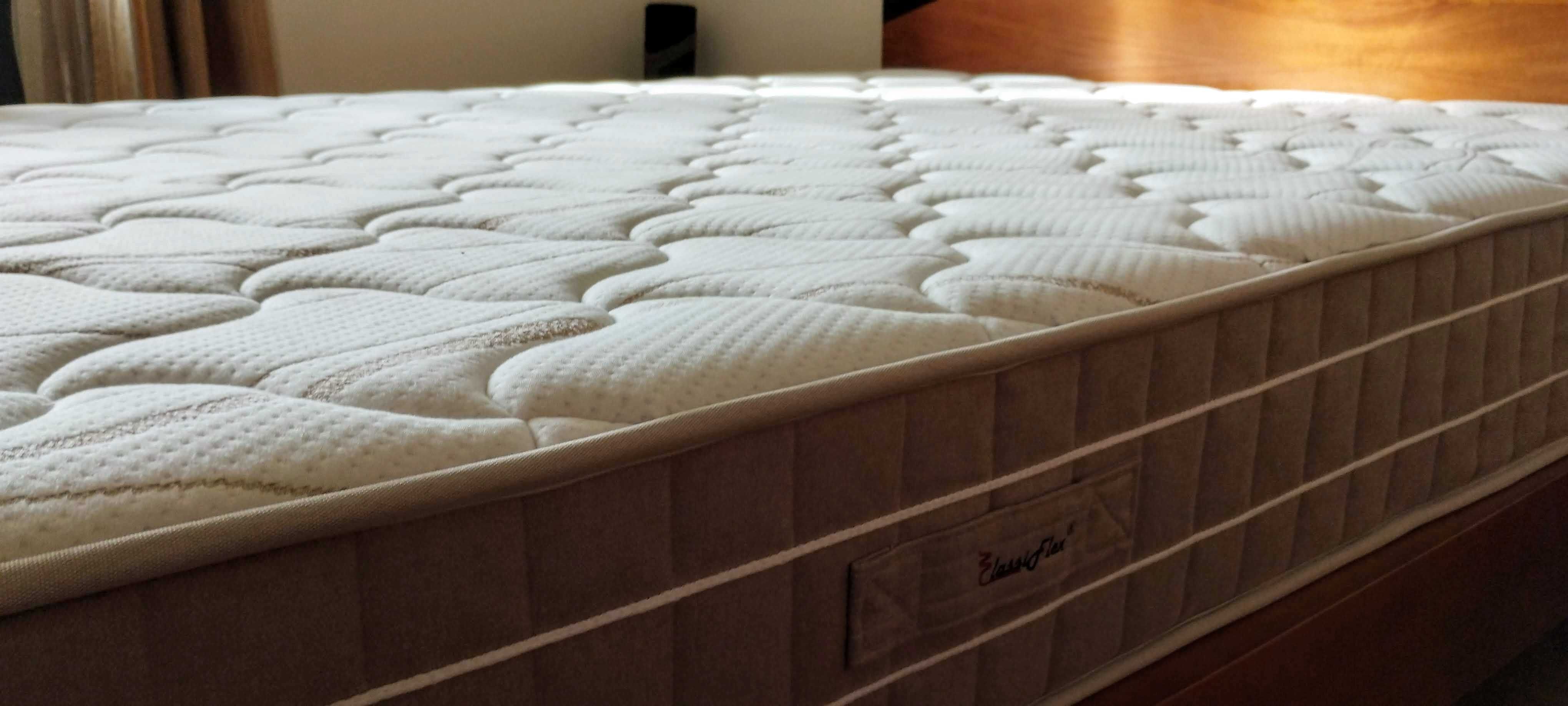 Colchão Classiflex Confort 150x200 – Semi-novo, Super Confortável!