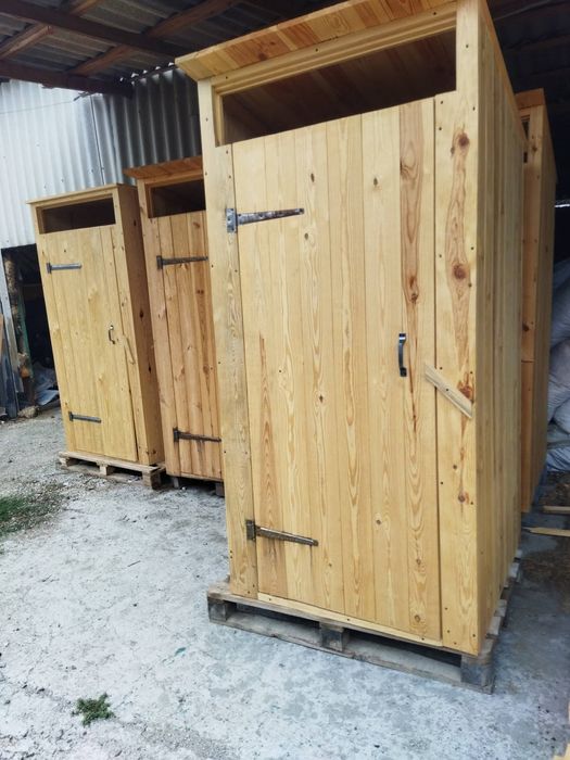 Деревяний туалет,дерев'яний літній душ,дерев'яна собача будка